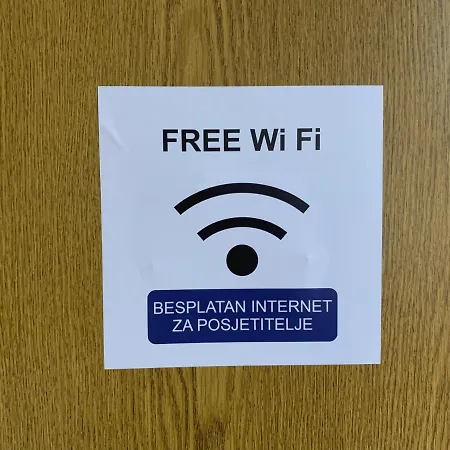 Lägenhet Cozy Whole Sarajevo